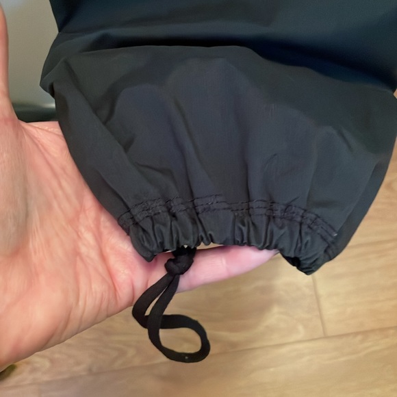 Lululemon pants - Picture 2 of 16